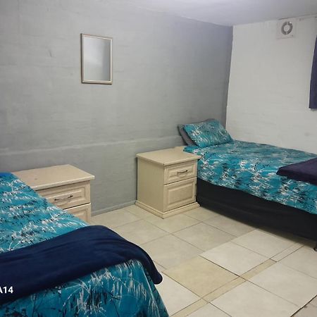 PMB Backpackers Lodge Pietermaritzburg Exteriör bild